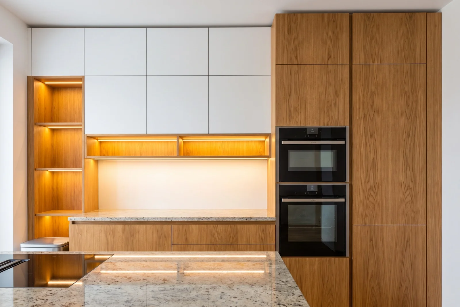 cozinha planejada armario em madeira, projeto Moveleiros